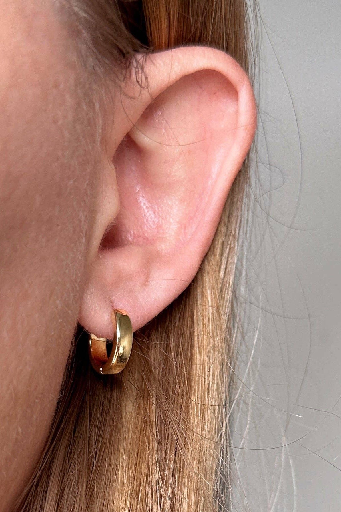 Classic Clicker Hoop Earrings